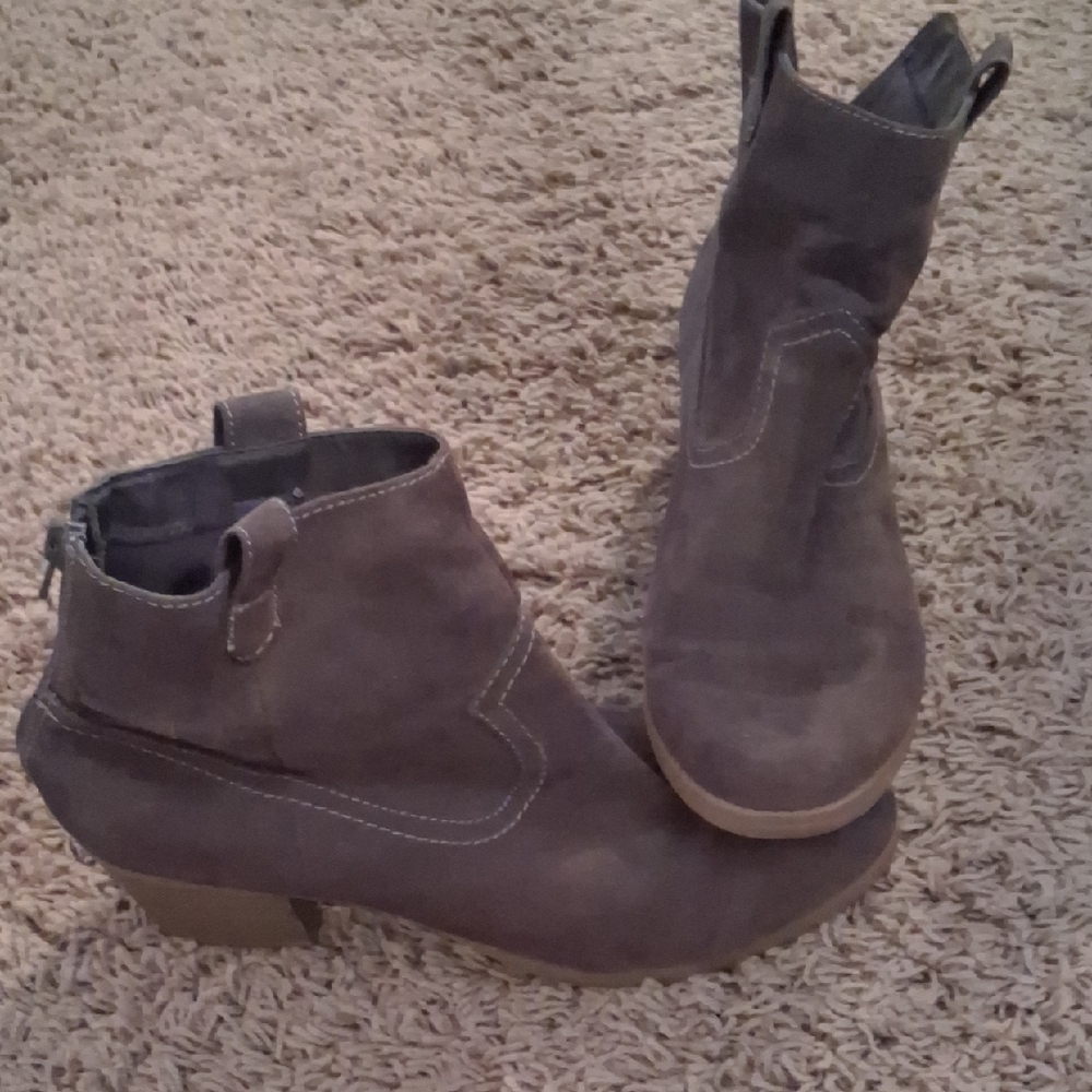 Stylish Brown Ankle Boots
